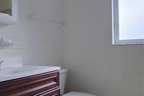 Купить виллу или дом в Майами, Флорида 3 спальни, 114.36м2, № 1946138 - фото 14