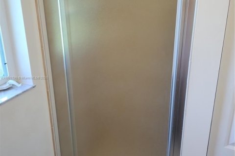 Купить виллу или дом в Майами, Флорида 3 спальни, 114.36м2, № 1946138 - фото 30