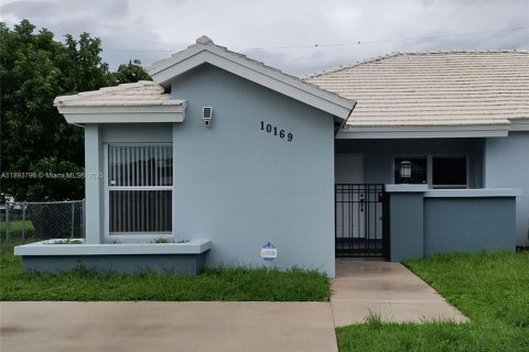 Купить виллу или дом в Майами, Флорида 3 спальни, 114.36м2, № 1946138 - фото 2