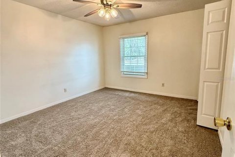 Condo in Casselberry, Florida, 2 bedrooms  № 1676033 - photo 12