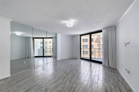 Condo in Ormond Beach, Florida, 2 bedrooms  № 1807316 - photo 15