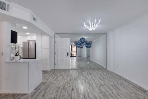 Condo in Ormond Beach, Florida, 2 bedrooms  № 1807316 - photo 7