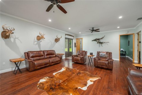 House in Lake Wales, Florida 3 bedrooms, 297.29 sq.m. № 2290540 - photo 14