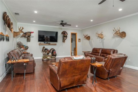 House in Lake Wales, Florida 3 bedrooms, 297.29 sq.m. № 2290540 - photo 13