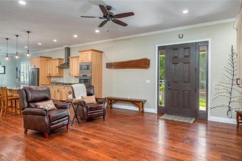 House in Lake Wales, Florida 3 bedrooms, 297.29 sq.m. № 2290540 - photo 4