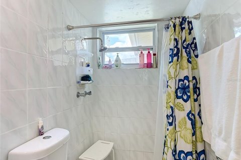 Casa en venta en Port Richey, Florida, 3 dormitorios, 120.59 m2 № 2134288 - foto 28