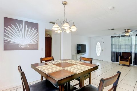 Casa en venta en Port Richey, Florida, 3 dormitorios, 120.59 m2 № 2134288 - foto 13