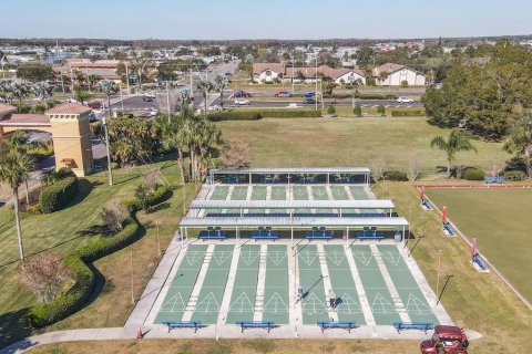 Condo in Sun City Center, Florida, 2 bedrooms  № 2204082 - photo 27