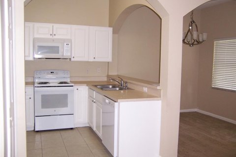 Touwnhouse à louer à Orlando, Floride: 3 chambres, 122.82 m2 № 1771764 - photo 11