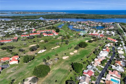 Copropriété à vendre à Stuart, Floride: 2 chambres, 110.18 m2 № 1996403 - photo 2