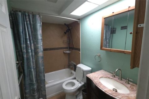 Casa en venta en Port Richey, Florida, 3 dormitorios, 119.84 m2 № 1913295 - foto 10