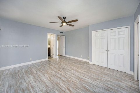 Casa en venta en Tamarac, Florida, 2 dormitorios, 172.8 m2 № 2052304 - foto 21