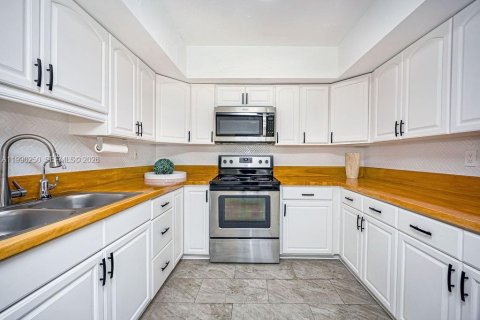 Casa en venta en Tamarac, Florida, 2 dormitorios, 172.8 m2 № 2052304 - foto 14