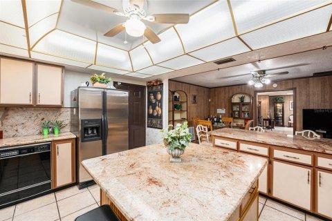 Casa en venta en Tampa, Florida, 5 dormitorios, 357.12 m2 № 2199434 - foto 16