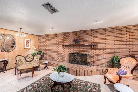 Casa en venta en Tampa, Florida, 5 dormitorios, 357.12 m2 № 2199434 - foto 10