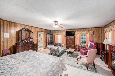 Casa en venta en Tampa, Florida, 5 dormitorios, 357.12 m2 № 2199434 - foto 24