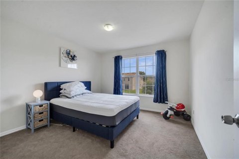 Casa en venta en Kissimmee, Florida, 5 dormitorios, 383.97 m2 № 1736961 - foto 23