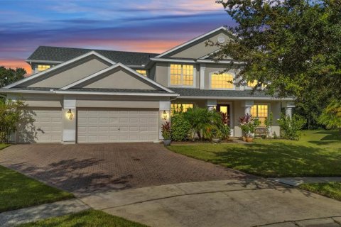 Casa en venta en Kissimmee, Florida, 5 dormitorios, 383.97 m2 № 1736961 - foto 1