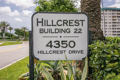 Condo in Hollywood, Florida, 2 bedrooms  № 2244148