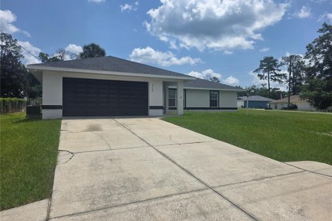 Villa ou maison à louer à Ocala, Floride: 3 chambres, 148.27 m2 № 2149422 - photo 3
