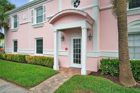 Condo in Saint Petersburg, Florida, 2 bedrooms  № 1909527 - photo 2