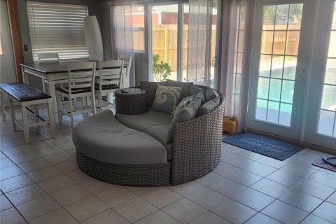 House in Sarasota, Florida 3 bedrooms, 151.99 sq.m. № 1829351 - photo 17