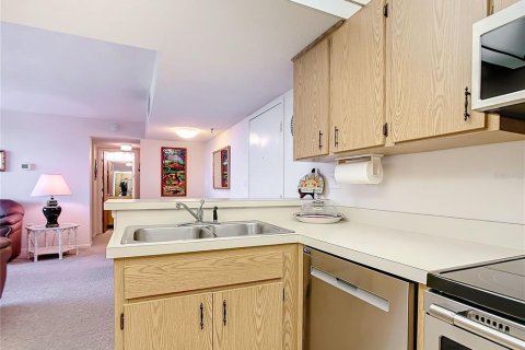 Condo in Port Charlotte, Florida, 2 bedrooms  № 1512868 - photo 8