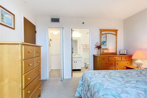 Condo in Port Charlotte, Florida, 2 bedrooms  № 1512868 - photo 14