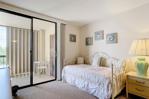 Condo in Port Charlotte, Florida, 2 bedrooms  № 1512868 - photo 18