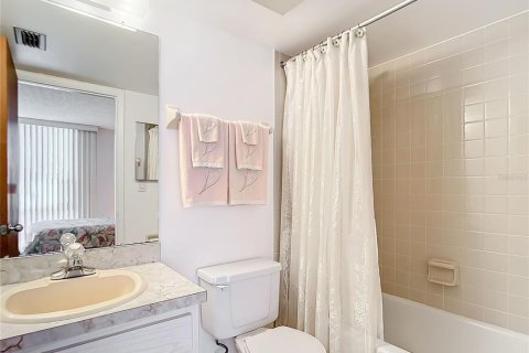 Condo in Port Charlotte, Florida, 2 bedrooms  № 1512868 - photo 17