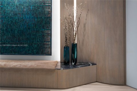 Condominio en venta en Miami, Florida, 4 dormitorios, 427.35 m2 № 1959669 - foto 25