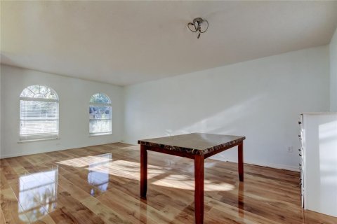 House in Spring Hill, Florida 6 bedrooms, 364.18 sq.m. № 1559605 - photo 3