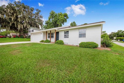 Casa en venta en Lakeland, Florida, 3 dormitorios, 111.2 m2 № 2234730 - foto 4