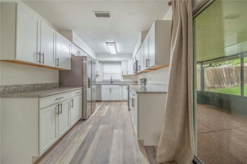 Casa en venta en Lakeland, Florida, 3 dormitorios, 111.2 m2 № 2234730 - foto 13