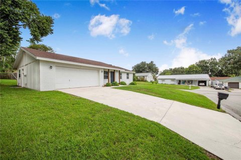 Casa en venta en Lakeland, Florida, 3 dormitorios, 111.2 m2 № 2234730 - foto 3
