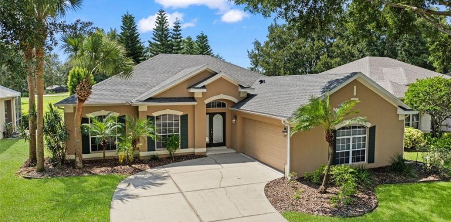 Casa en Clermont, Florida 3 dormitorios, 170.75 m2 № 1909046