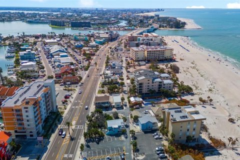 Immobilier commercial à vendre à Madeira Beach, Floride: 125.79 m2 № 2232288 - photo 25