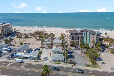 Immobilier commercial à vendre à Madeira Beach, Floride: 125.79 m2 № 2232288 - photo 3