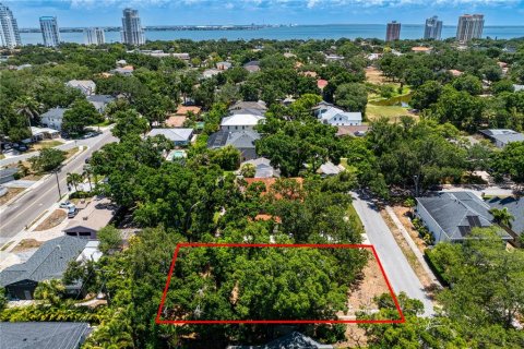 Villa ou maison à Tampa, Floride 3 chambres, 146.88 m2 № 2207127