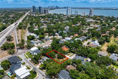 Villa ou maison à vendre à Tampa, Floride: 3 chambres, 146.88 m2 № 2207127 - photo 4