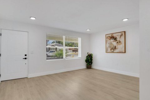 Купить виллу или дом в Орландо, Флорида 5 комнат, 101.45м2, № 1673874 - фото 3
