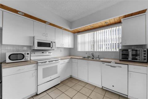 Copropriété à vendre à Homestead, Floride: 3 chambres, 113.34 m2 № 1945132 - photo 8