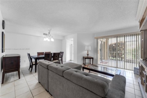 Copropriété à vendre à Homestead, Floride: 3 chambres, 113.34 m2 № 1945132 - photo 4