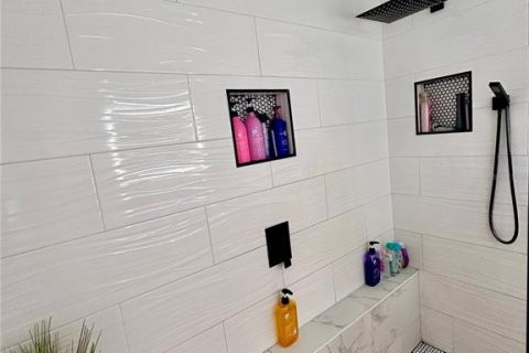 Casa en venta en Lake Alfred, Florida, 2 dormitorios, 84.73 m2 № 1915818 - foto 18