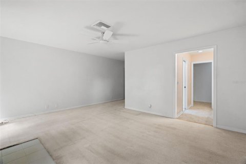Townhouse in Belleair, Florida 2 bedrooms, 150.5 sq.m. № 1366786 - photo 24