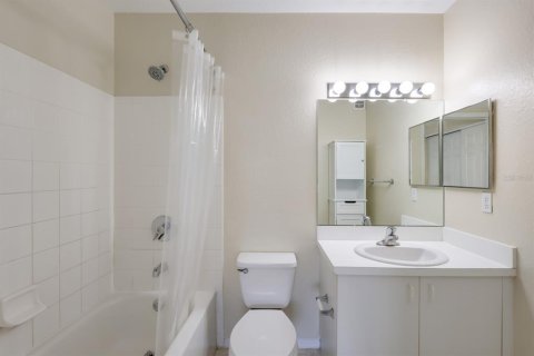 Copropriété à vendre à Sarasota, Floride: 2 chambres, 113.71 m2 № 2296542 - photo 21
