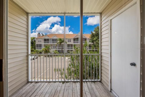 Copropriété à vendre à Sarasota, Floride: 2 chambres, 113.71 m2 № 2296542 - photo 23