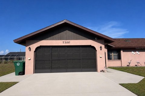 Villa ou maison à Englewood, Floride 2 chambres, 153.1 m2 № 2156417