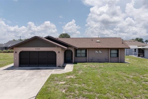 Villa ou maison à vendre à Englewood, Floride: 2 chambres, 153.1 m2 № 2156417 - photo 2