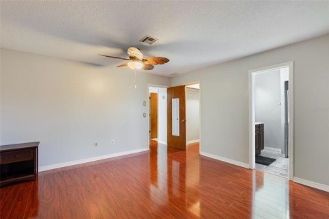 Villa ou maison à vendre à Englewood, Floride: 2 chambres, 153.1 m2 № 2156417 - photo 18